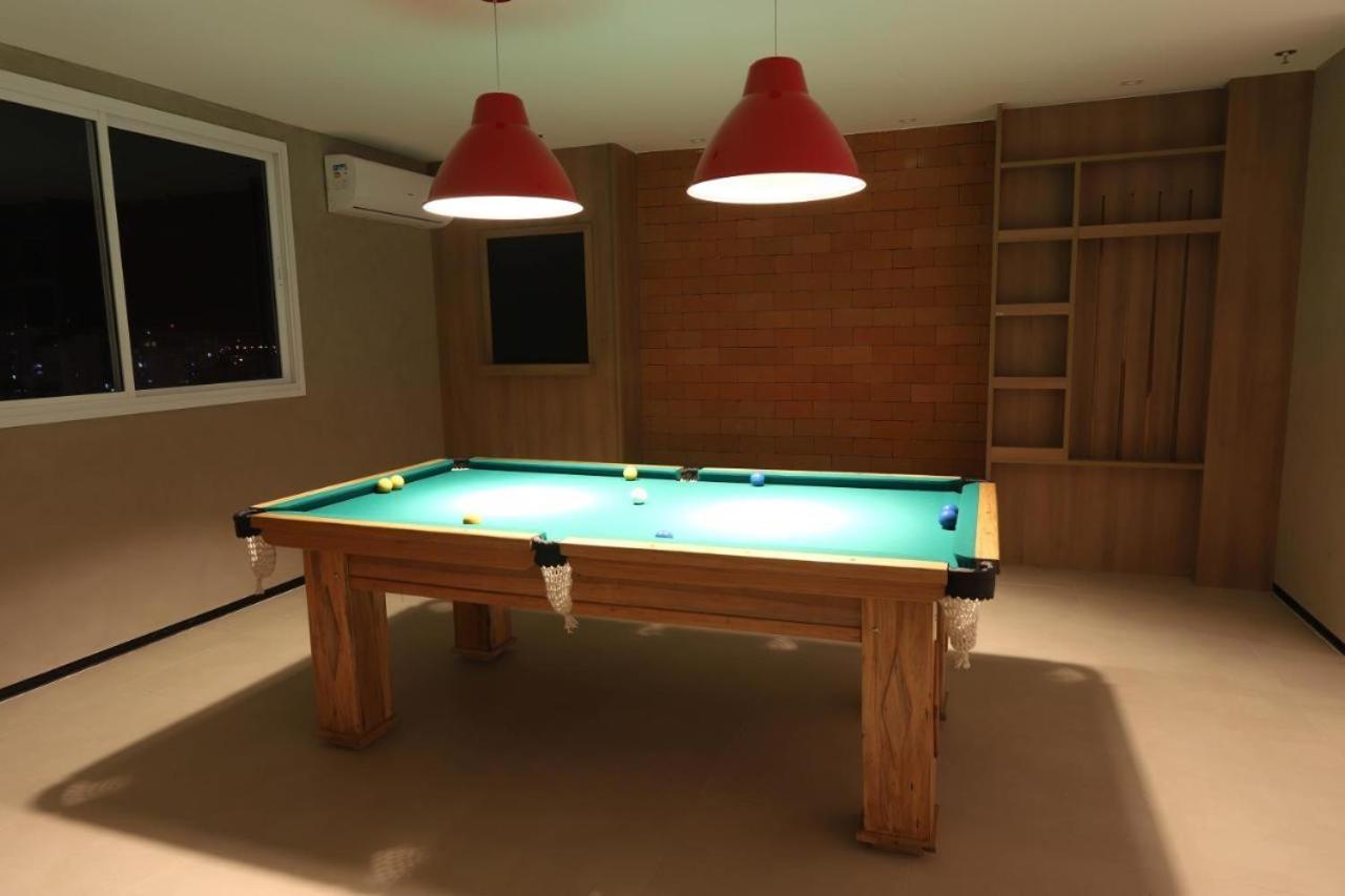 Quarto Executivo Para Sua Estadia De Trabalho カンポス・ドス・ゴイタカゼス エクステリア 写真